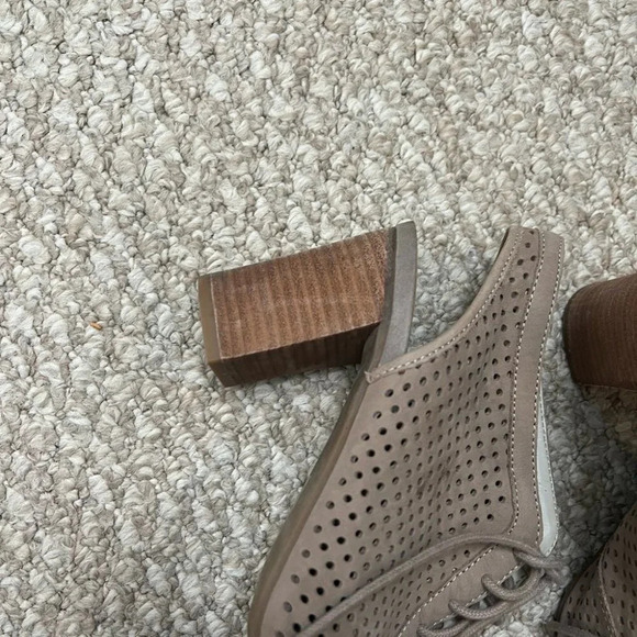 Franco sarto lace up  peep toe heels brown size 8 tan - Picture 7 of 15